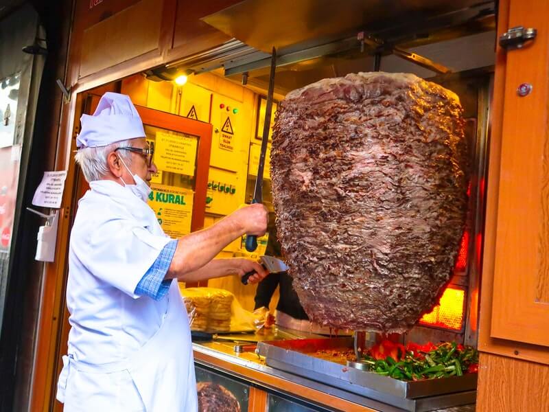Bánh mì Kebab - đại diện của ẩm thực Thổ Nhĩ Kỳ