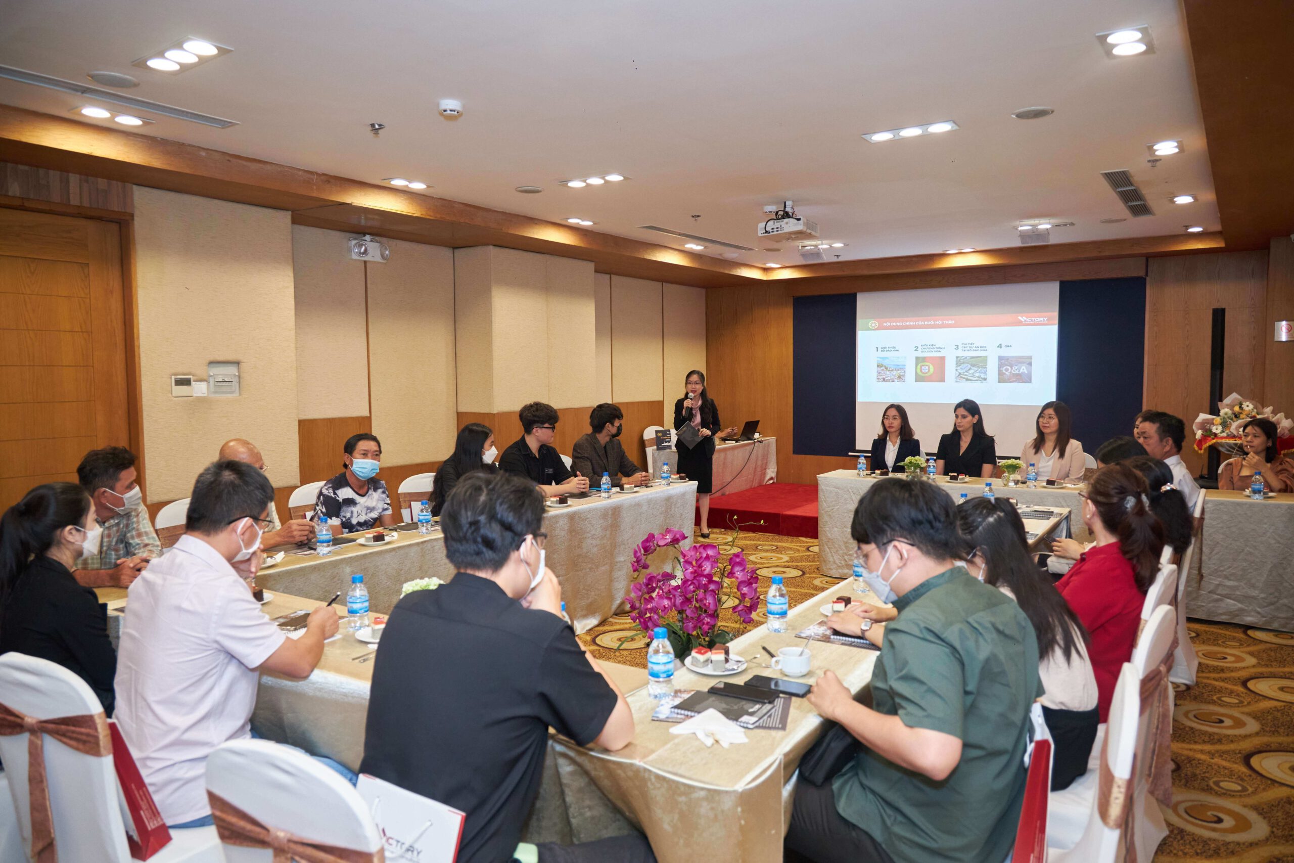 Hội trường của hội thảo đầu tư định cư chương trình Golden Visa Bồ Đào Nha