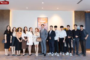 Đội ngũ Victory Investment Consultants định cư