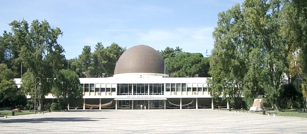 Portugal Santa Catarina Shop 2 33 Cac bao tang1