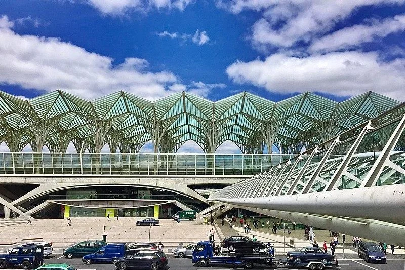 Portugal Parque das Nações Shop 3 29 Giao thong2
