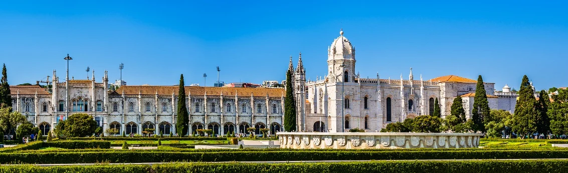 Portugal Santa Catarina Shop 3 23 Tu vien Jeronimos