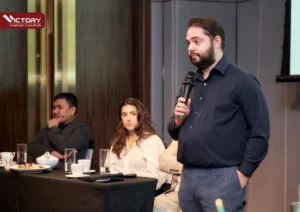 Luật sư Marc Andre Seguin tại hội thảo định cư do VICTORY tổ chức năm 2022