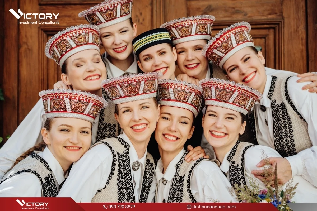 latvia con gai