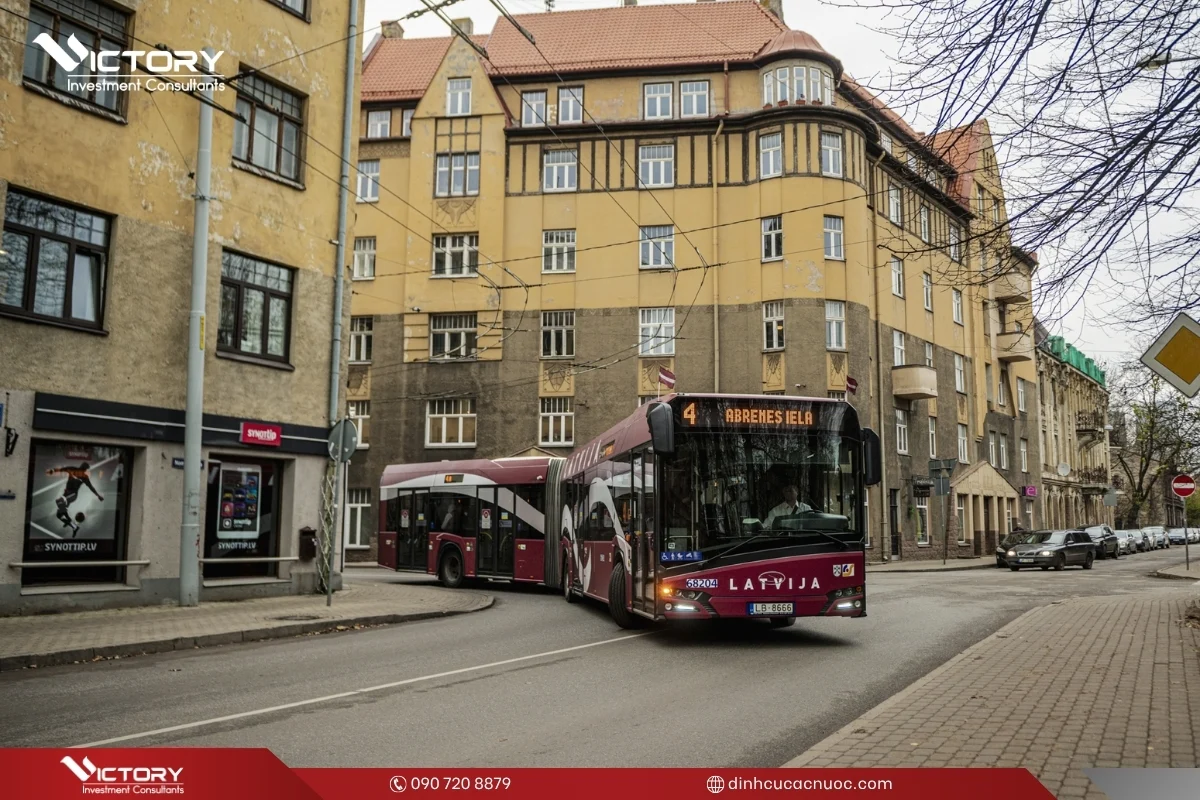 riga latvia la thu do